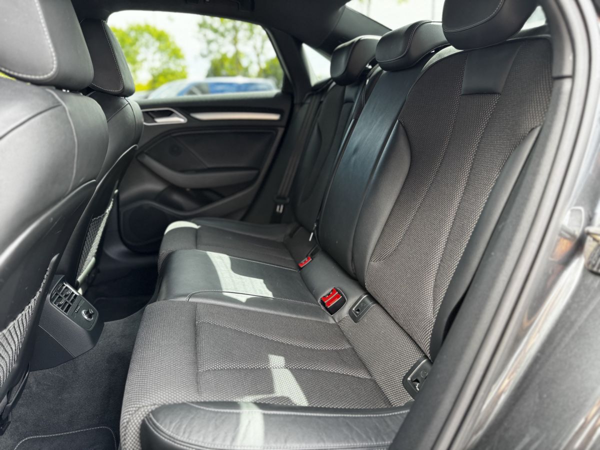 Audi A3 Limousine 35 TFSI 150PK Automaat 2 x S-Line