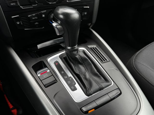 Audi Q5 2.0 TFSI 211PK quattro Automaat Audi Q5 2.0 TFSI 211PK quattro Automaat