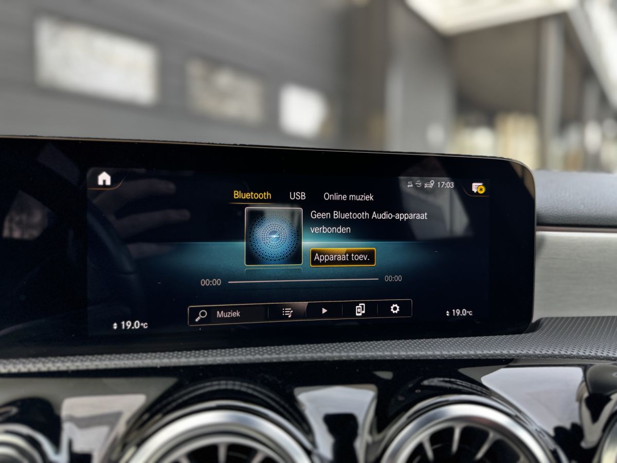 Mercedes-Benz A-Klasse 250 e Business Solution AMG Limited