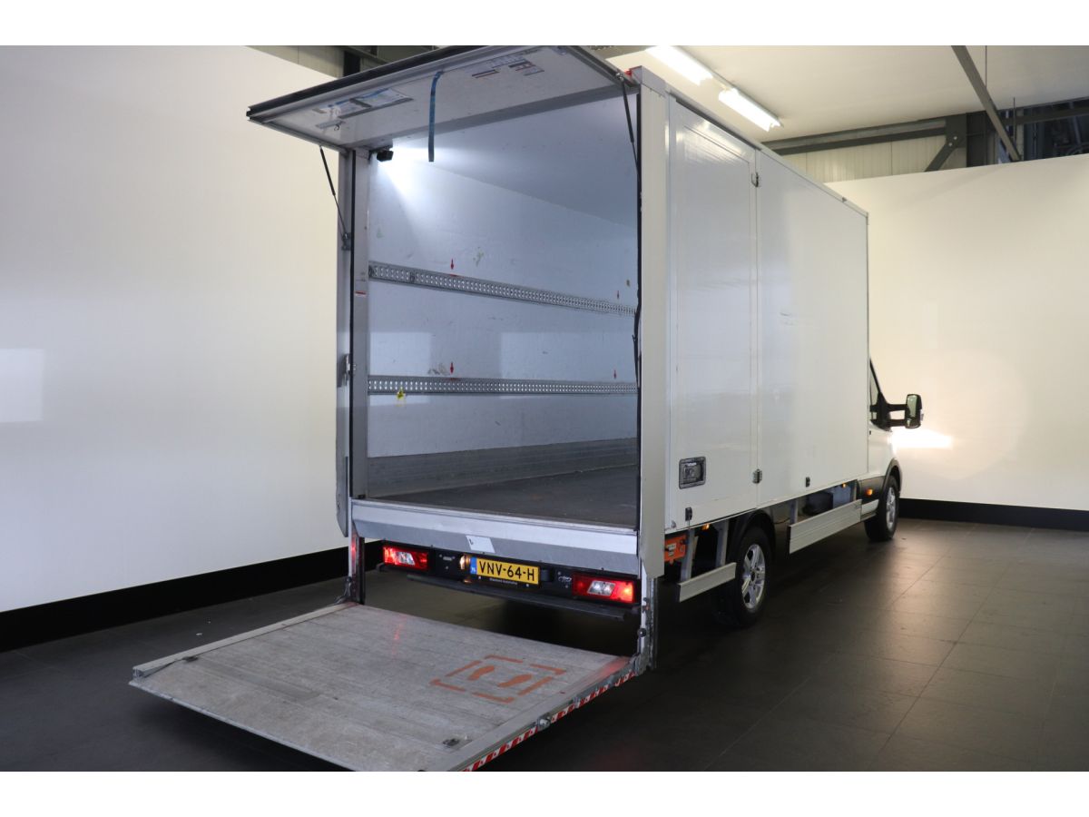 Ford Transit 2.0 TDCI L4 Bakwagen 130PK EURO 6