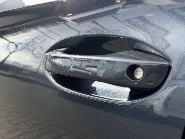 SEAT Leon 1.5 eTSI 150PK Automaat FR Launch Edition