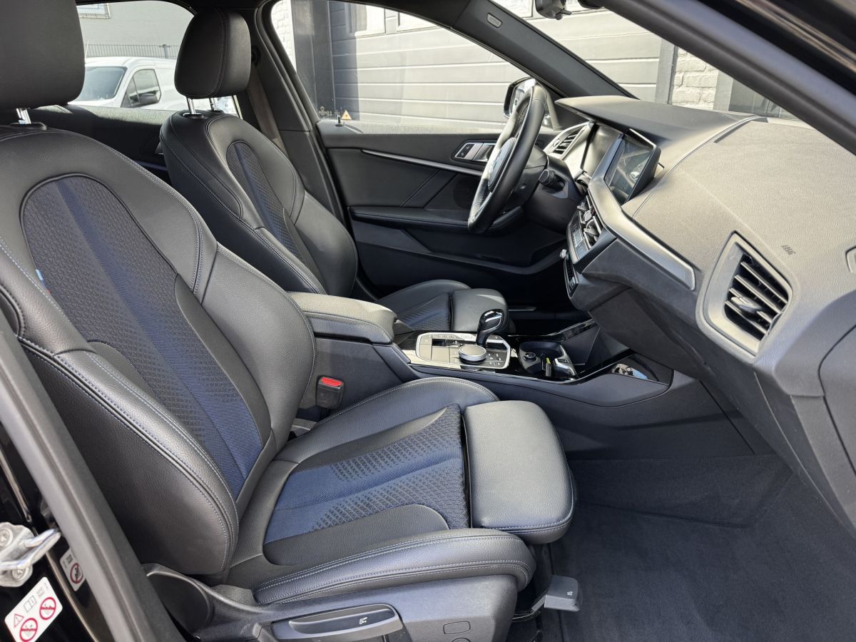 BMW 1-serie 118i Business Edition M-Sport Shadow Automaat