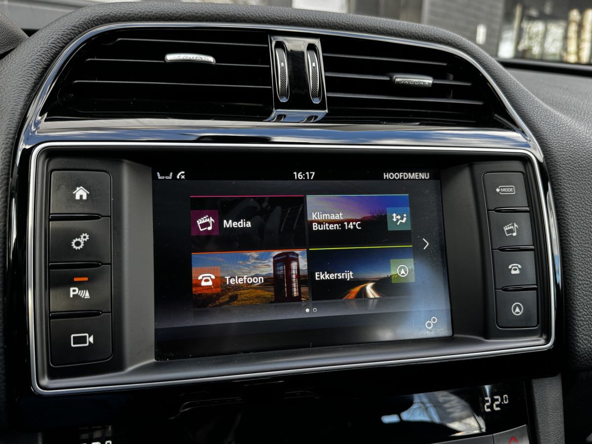 Jaguar F-Pace 2.0 Portfolio 20d 180PK