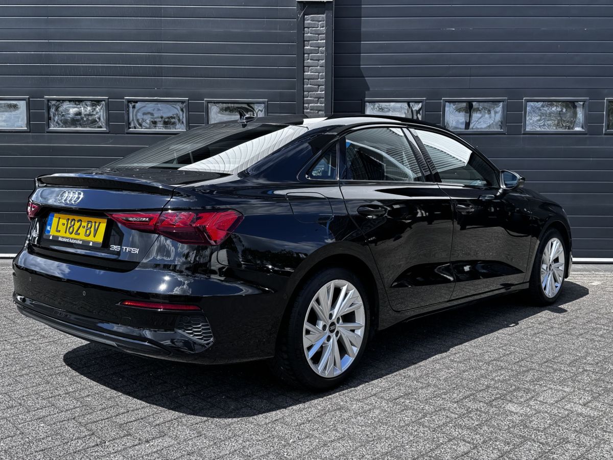 Audi A3 Limousine 35 TFSI 150PK Business edition Automaat