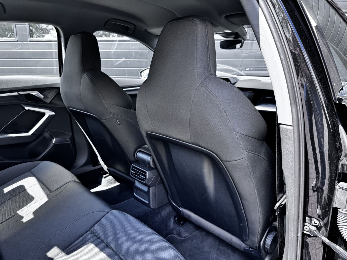 Audi A3 Limousine 35 TFSI 150PK Business edition Automaat