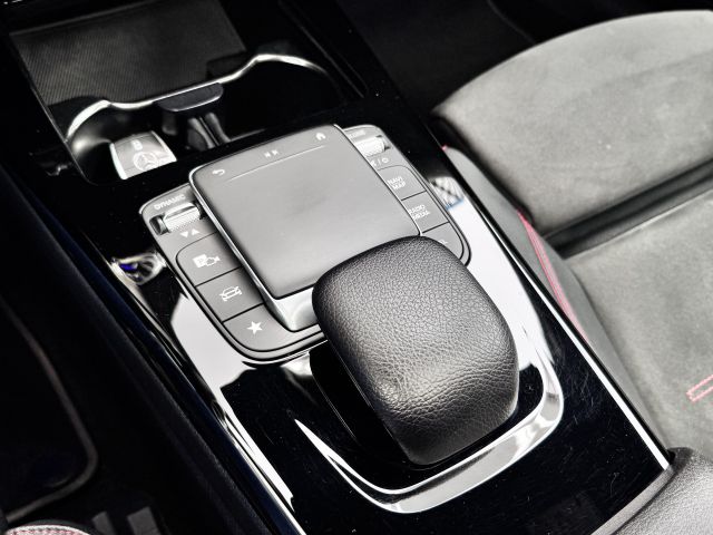 Mercedes-Benz A-Klasse 180 Business Solution AMG