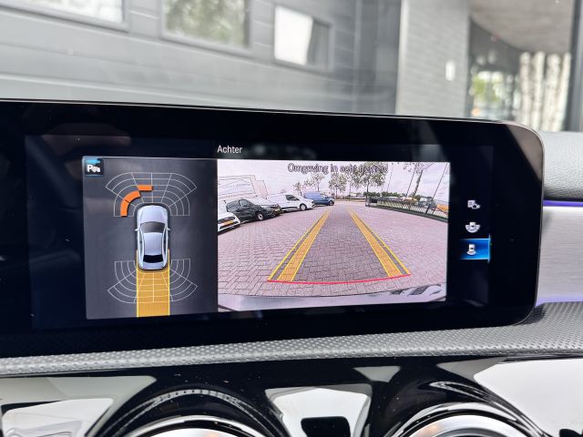Mercedes-Benz A-Klasse 180 Business Solution AMG