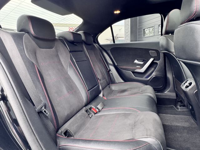 Mercedes-Benz A-Klasse 180 Business Solution AMG