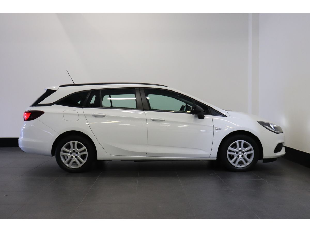 Opel Astra Sports Tourer 1.2 Edition NL Auto 12MND garantie Opel Astra Sports Tourer 1.2 Edition NL Auto 12MND garantie