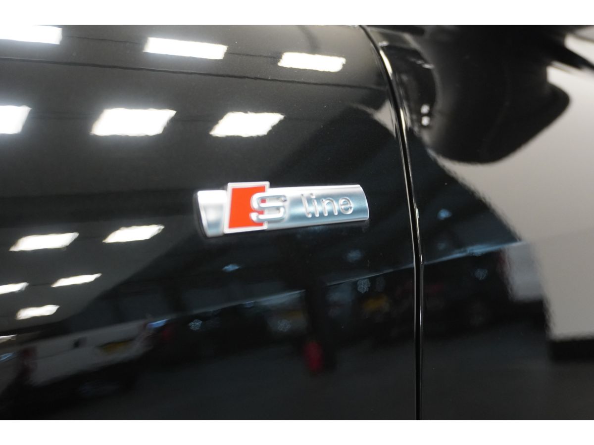 Audi Q4 e-tron 40 Launch edition Advanced S-Line 77 kWh 3 fasen Audi Q4 e-tron 40 Launch edition Advanced S-Line 77 kWh 3 fasen