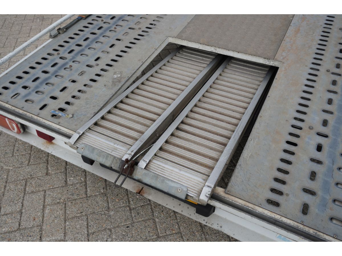 Iveco ML75E18/P AUTOTRANSPORT INCL TRIDEM AANHANGER 3500KG Iveco ML75E18/P AUTOTRANSPORT INCL TRIDEM AANHANGER 3500KG