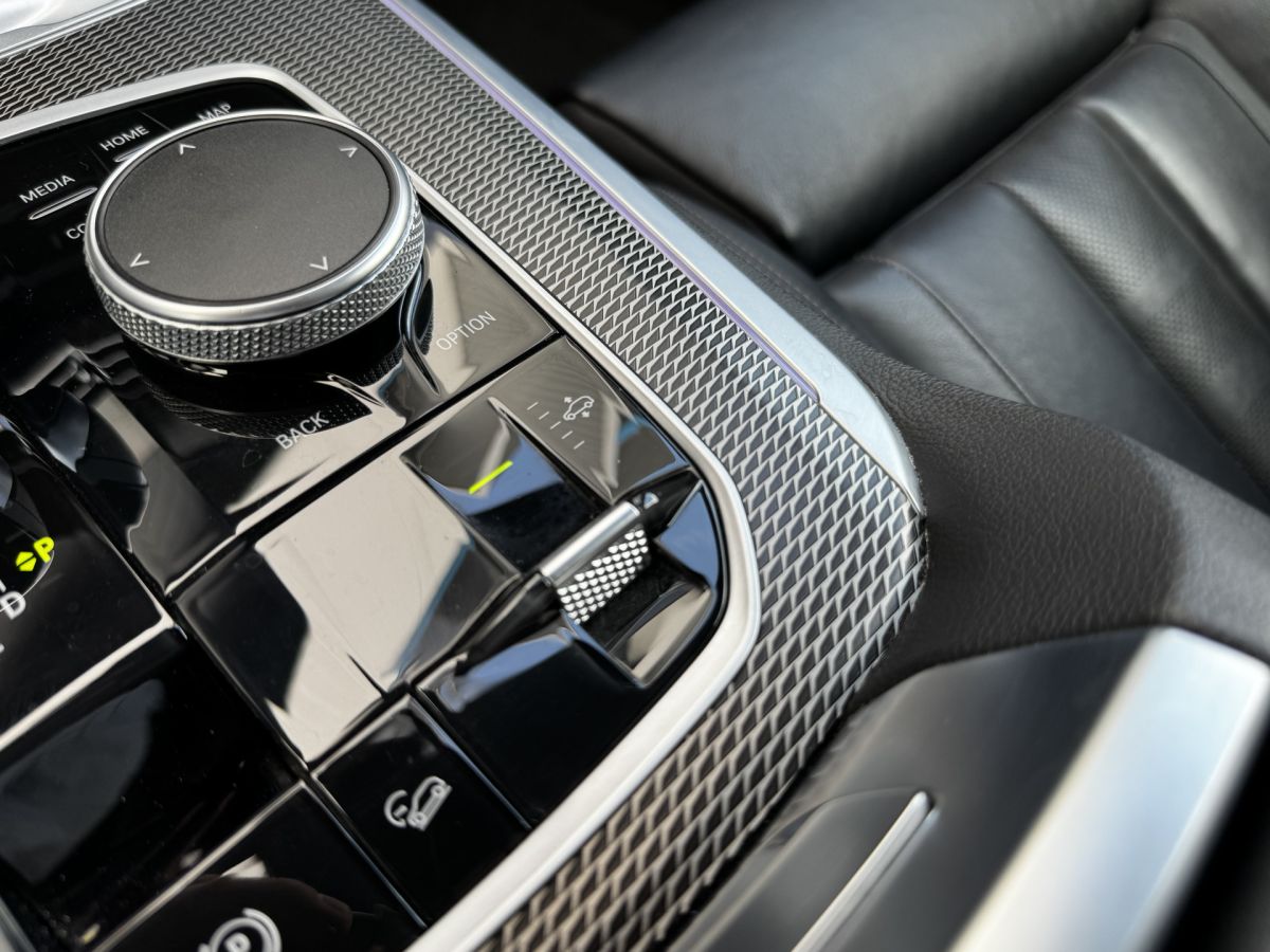 BMW X5 xDrive45e High Executive M-Sport BMW X5 xDrive45e High Executive M-Sport