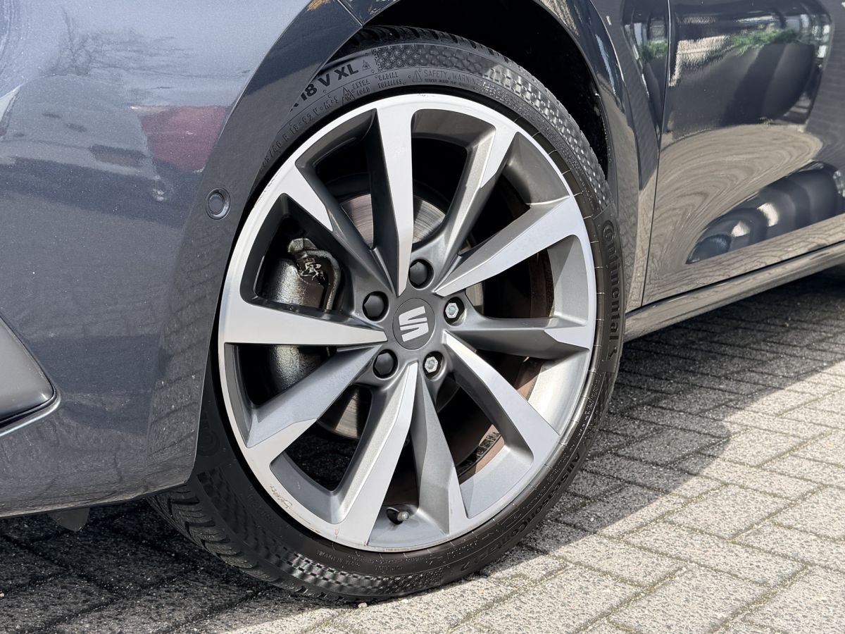 SEAT Leon 1.5 eTSI 150PK Automaat FR Launch Edition