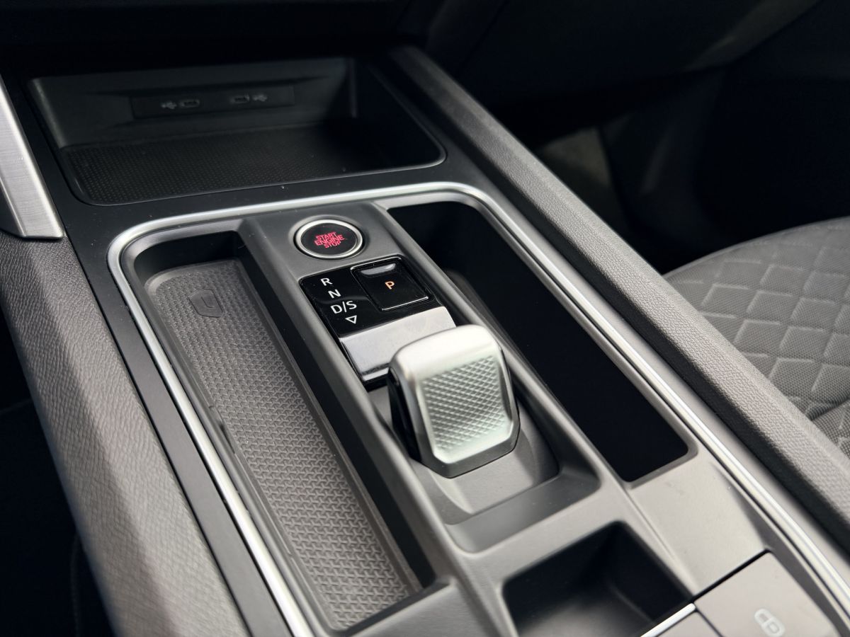 SEAT Leon 1.5 eTSI 150PK Automaat FR Launch Edition