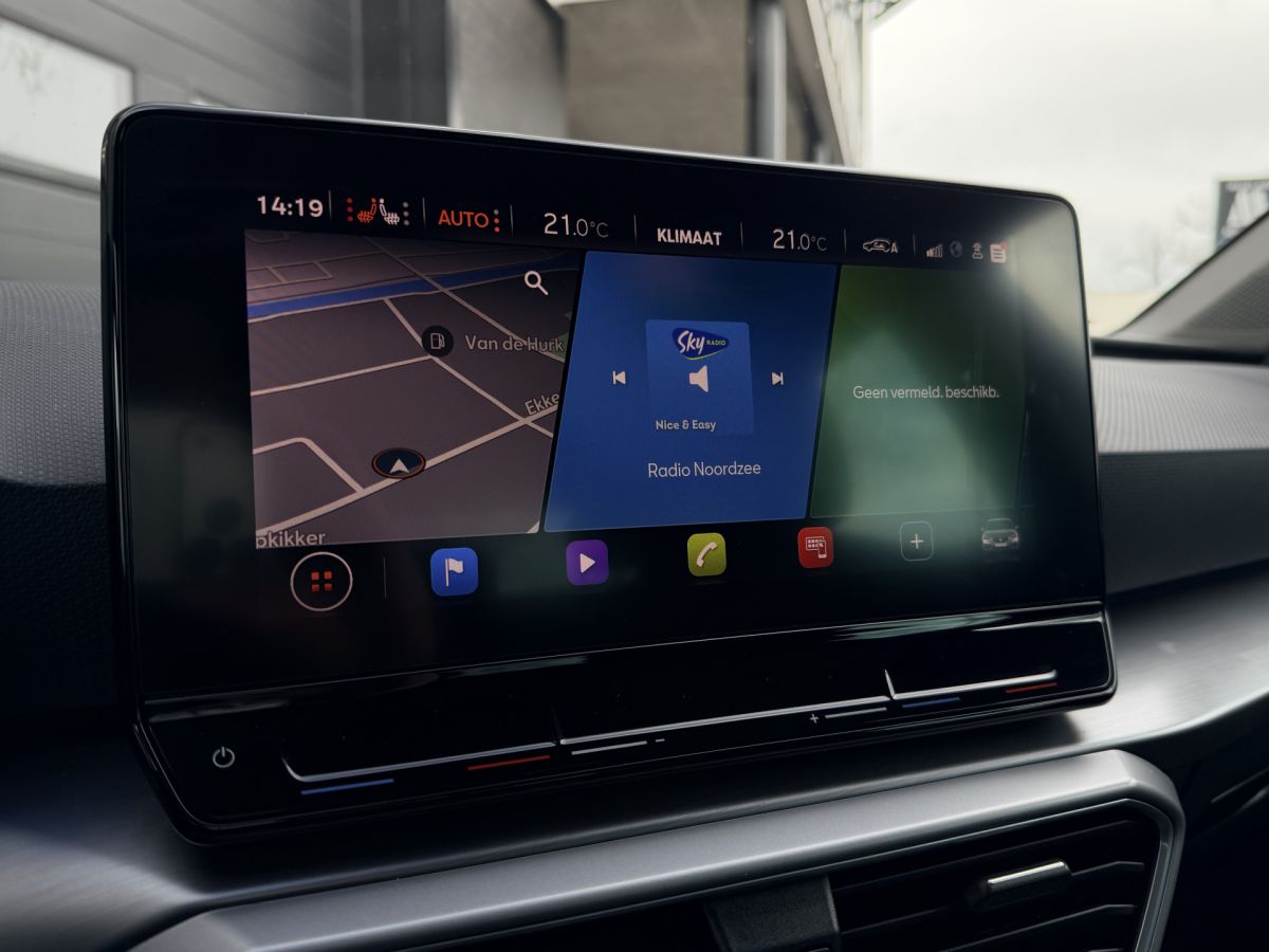 SEAT Leon 1.5 eTSI 150PK Automaat FR Launch Edition