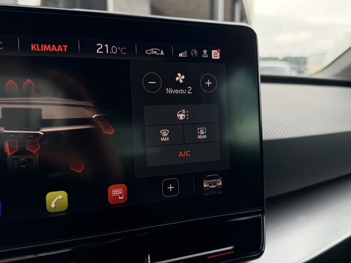 SEAT Leon 1.5 eTSI 150PK Automaat FR Launch Edition
