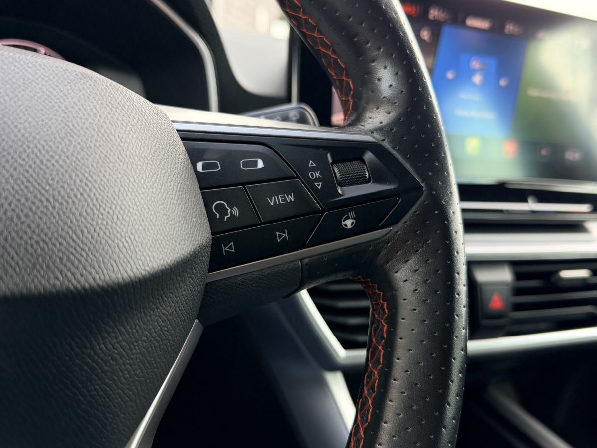 SEAT Leon 1.5 eTSI 150PK Automaat FR Launch Edition
