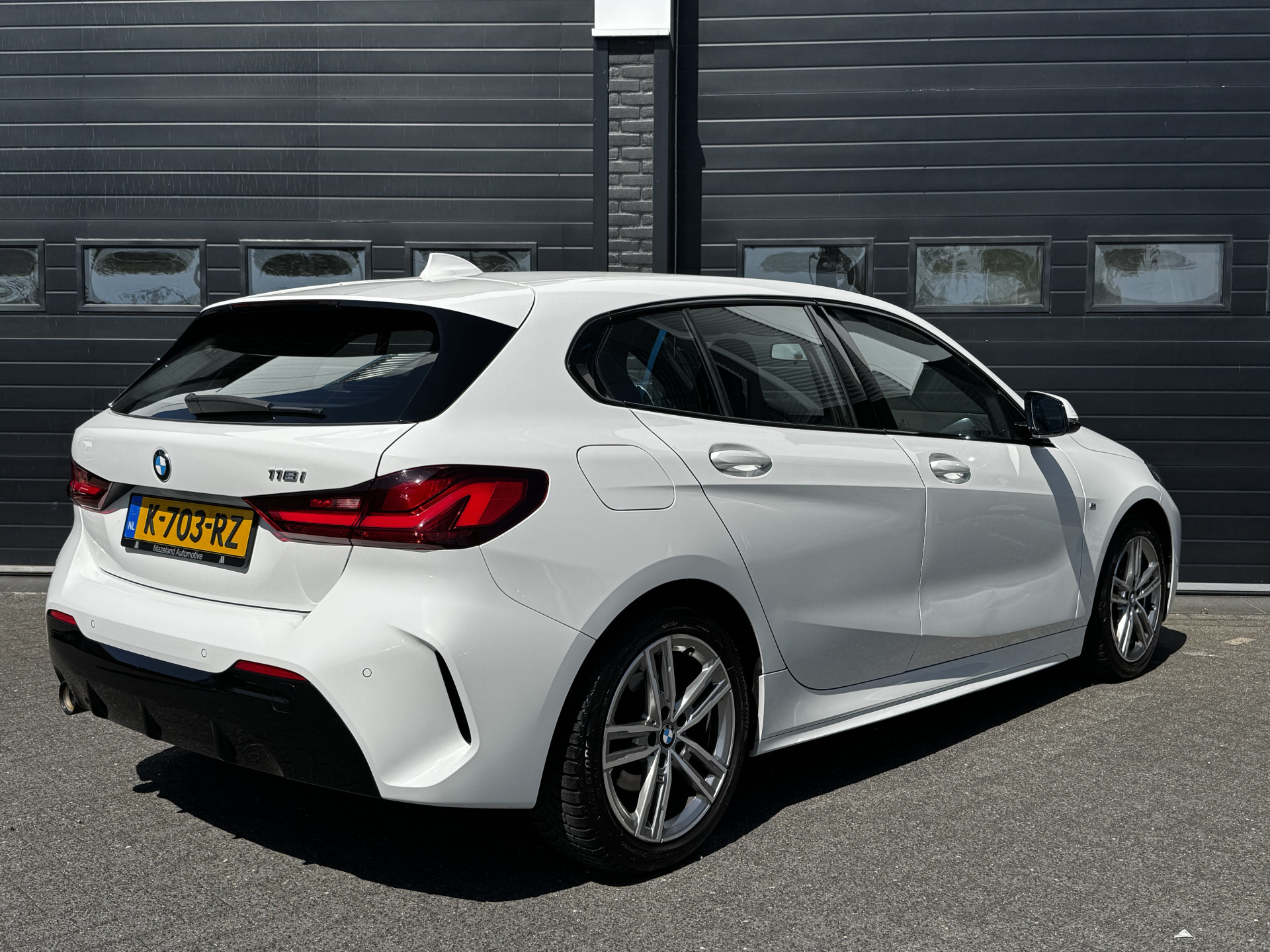 BMW 1-serie 118i High Executive Edition M-Sport Dealer OH