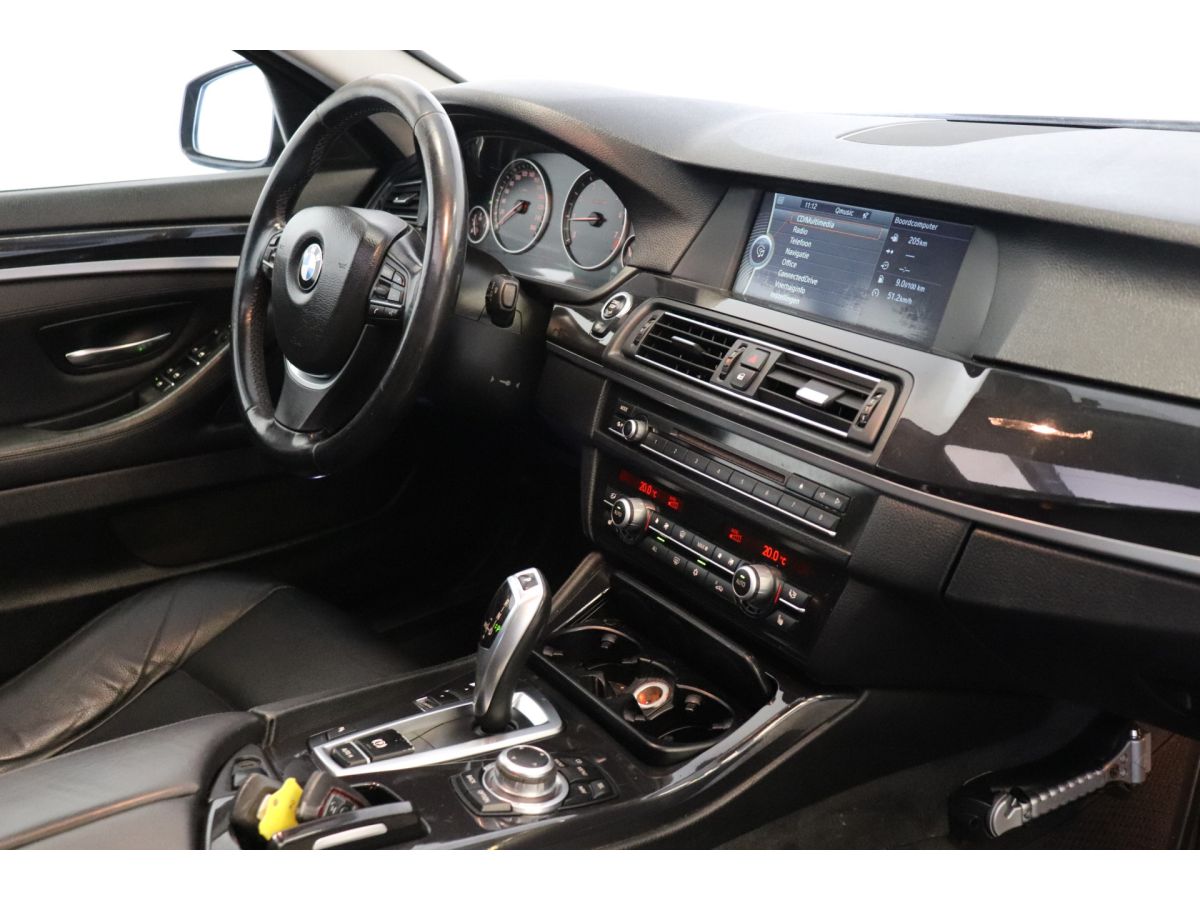 BMW 5 Serie Touring 528i 245PK High Executive BMW 5 Serie Touring 528i 245PK High Executive