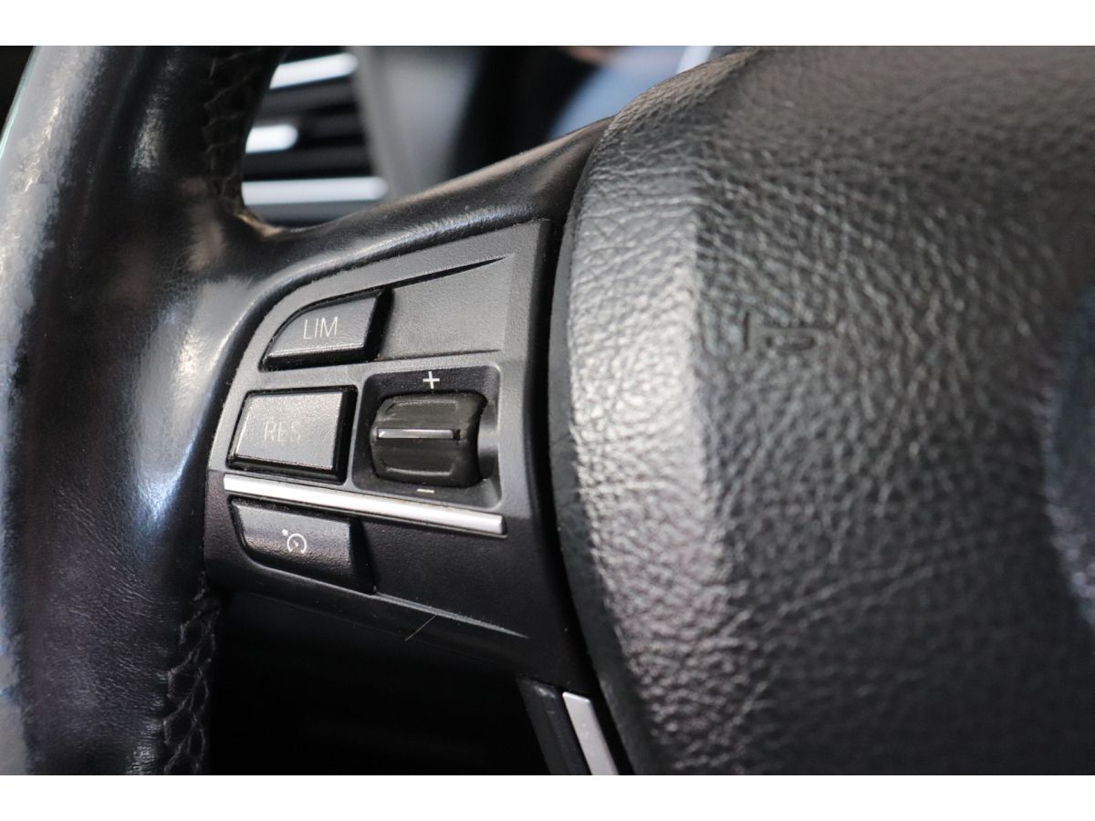 BMW 5 Serie Touring 528i 245PK High Executive BMW 5 Serie Touring 528i 245PK High Executive