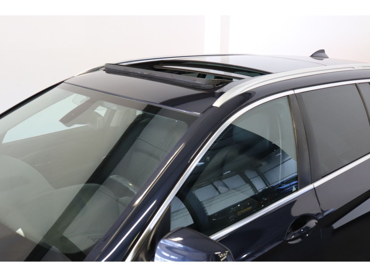 BMW 5 Serie Touring 528i 245PK High Executive BMW 5 Serie Touring 528i 245PK High Executive