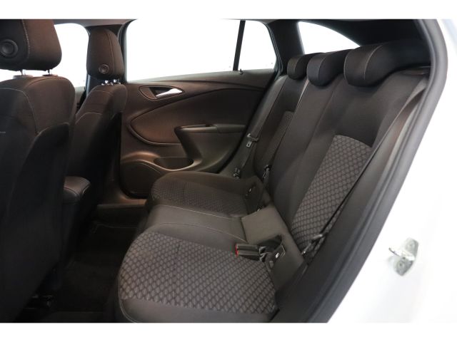 Opel Astra Sports Tourer 1.2 Edition NL Auto 12MND garantie Opel Astra Sports Tourer 1.2 Edition NL Auto 12MND garantie