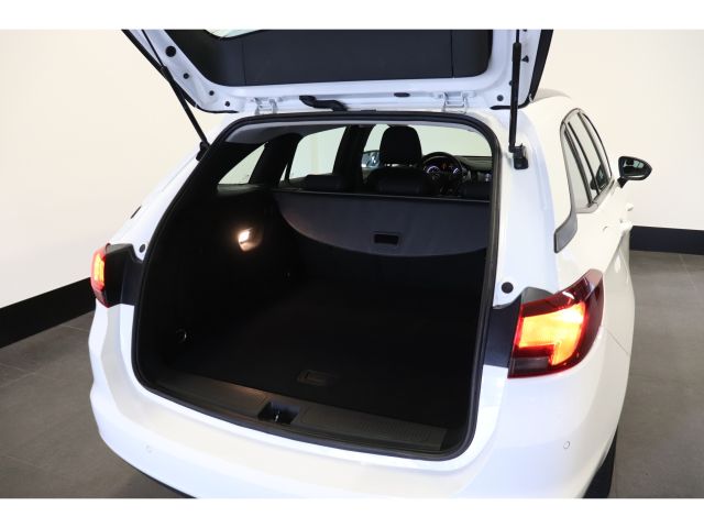 Opel Astra Sports Tourer 1.2 Edition NL Auto 12MND garantie Opel Astra Sports Tourer 1.2 Edition NL Auto 12MND garantie