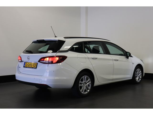 Opel Astra Sports Tourer 1.2 Edition NL Auto 12MND garantie Opel Astra Sports Tourer 1.2 Edition NL Auto 12MND garantie