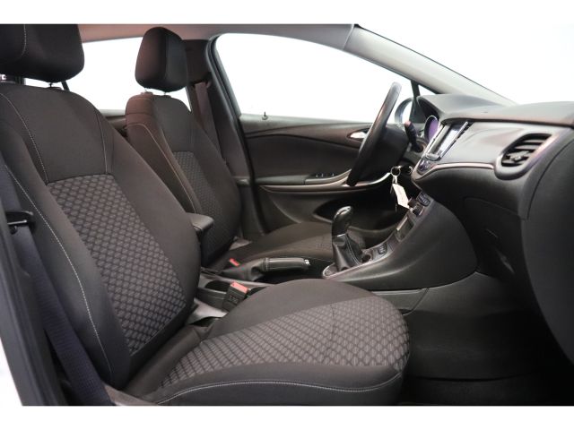 Opel Astra Sports Tourer 1.2 Edition NL Auto 12MND garantie Opel Astra Sports Tourer 1.2 Edition NL Auto 12MND garantie