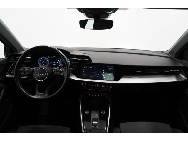 Audi A3 Sportback 35 TFSI 150PK Business edition Automaat 12MND garantie Audi A3 Sportback 35 TFSI 150PK Business edition Automaat 12MND garantie