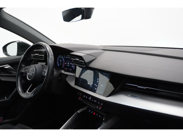 Audi A3 Sportback 35 TFSI 150PK Business edition Automaat 12MND garantie Audi A3 Sportback 35 TFSI 150PK Business edition Automaat 12MND garantie