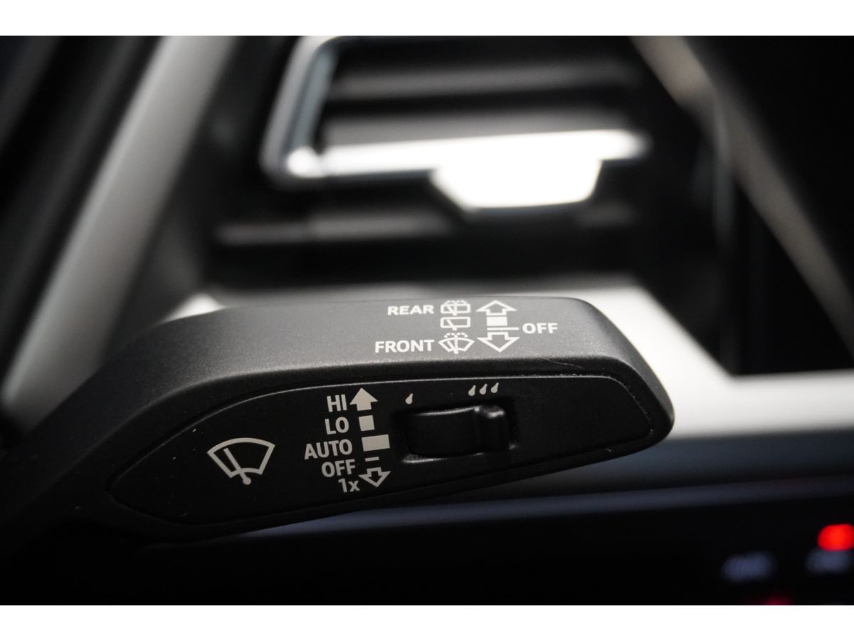 Audi Q4 e-tron 40 Launch edition Advanced S-Line 77 kWh 3 Fasen