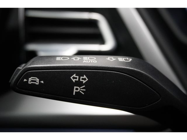Audi Q4 e-tron 40 Launch edition Advanced S-Line 77 kWh 3 Fasen