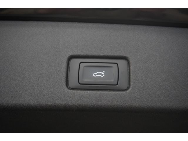 Audi Q4 e-tron 40 Launch edition Advanced S-Line 77 kWh 3 Fasen