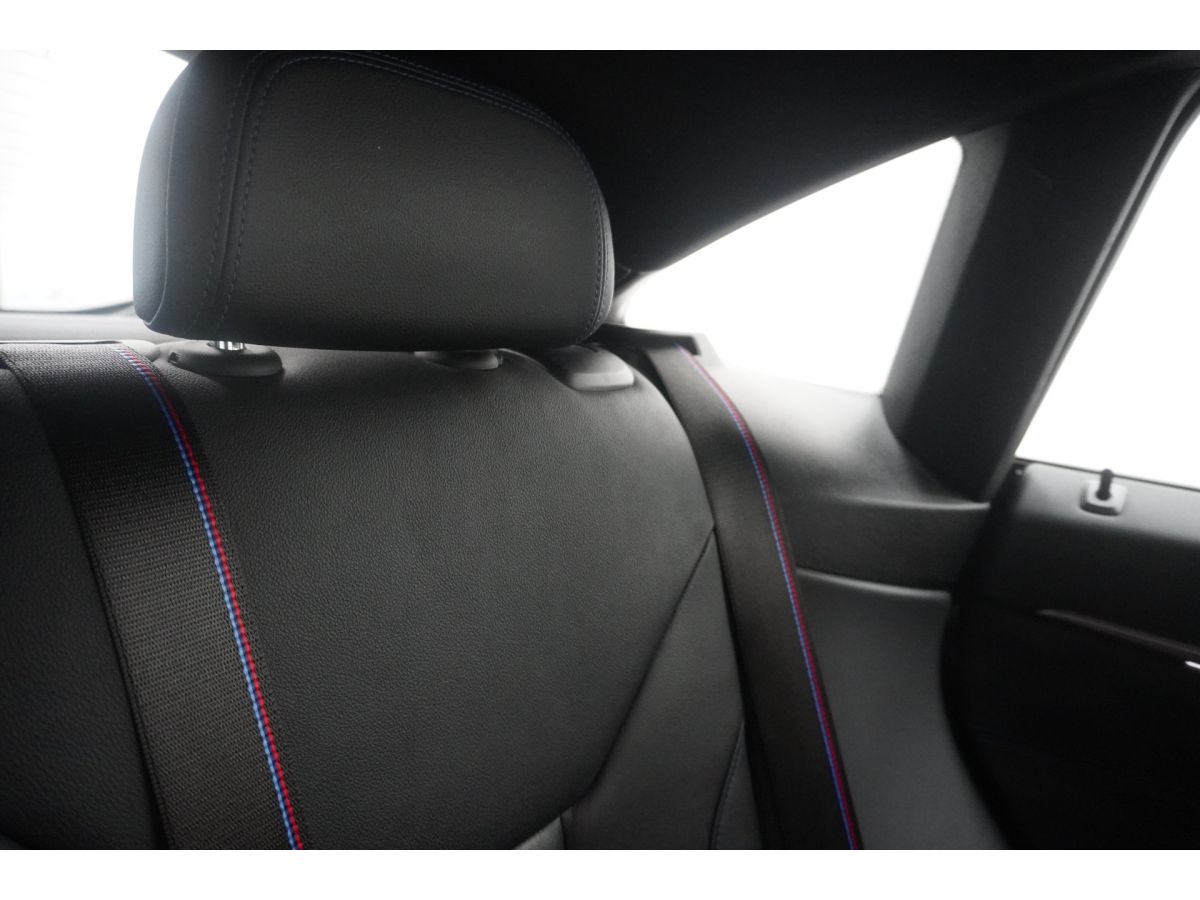 BMW i4 eDrive40 M-Sport High Executive 84 kWh 3 fasen