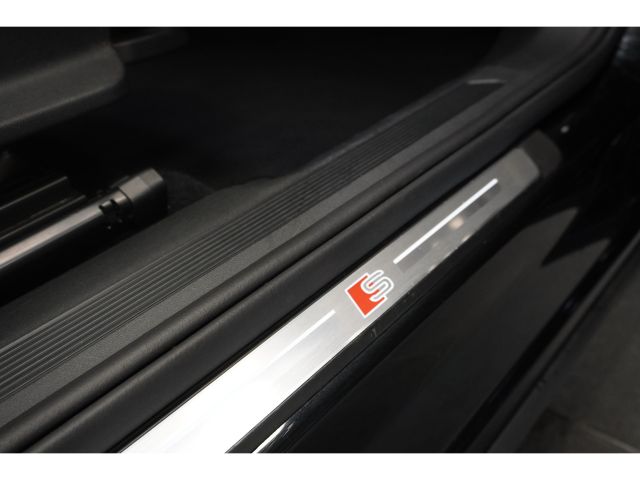 Audi Q4 e-tron 40 Launch edition Advanced S-Line 77 kWh 3 fasen