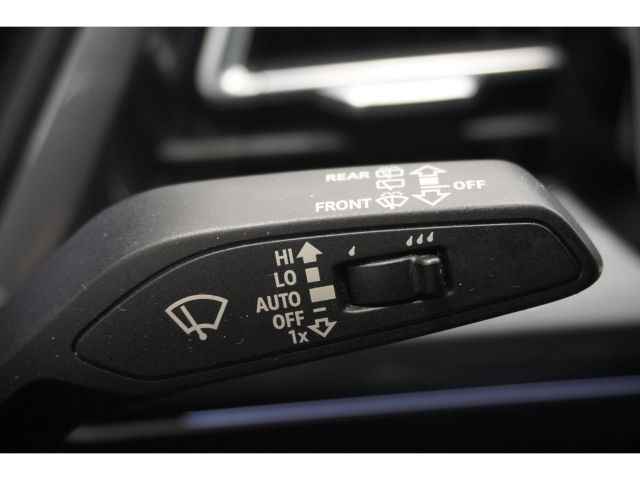 Audi Q4 e-tron 40 Launch edition Advanced S-Line 77 kWh 3 fasen